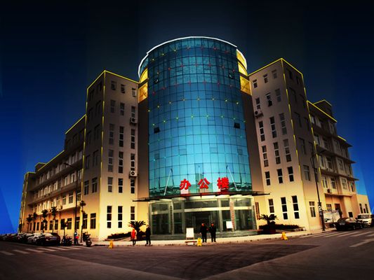 “智胜市场”AI与量化协同赋能指数增强策略——专访中信建投基金王鹏