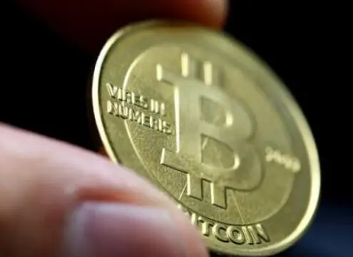 比特币最高逼近92万美元近10万人爆仓美联储降息概率升至85%